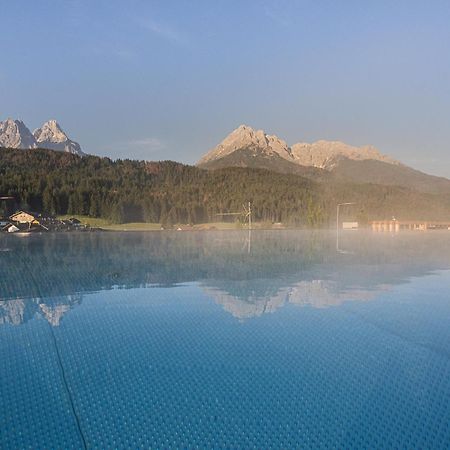 Hotel Loewe Dolomites San Candido Esterno foto