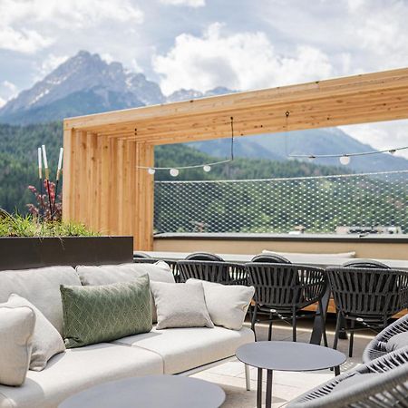 Hotel Loewe Dolomites San Candido Esterno foto