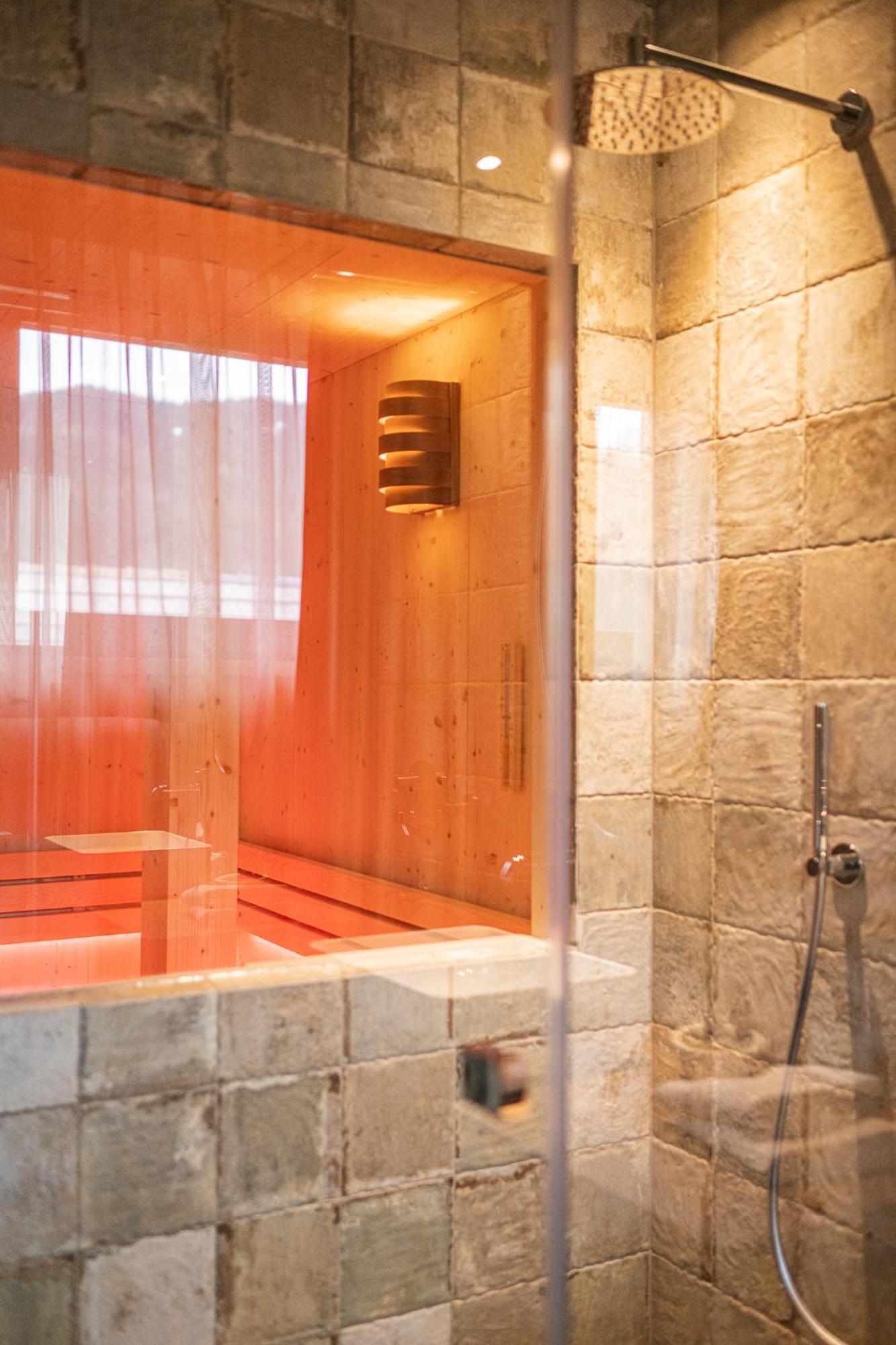 Hotel Loewe Dolomites San Candido Esterno foto
