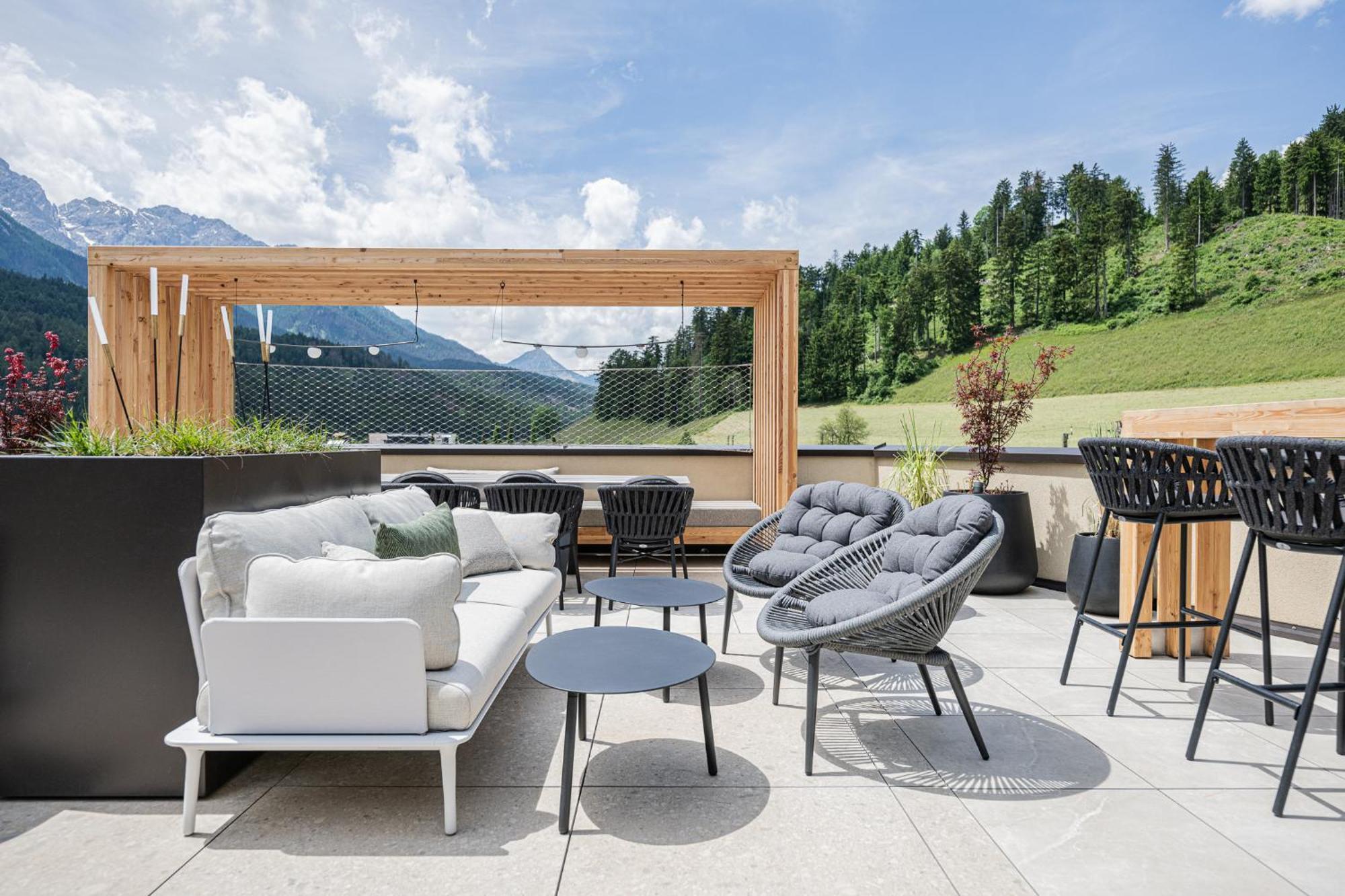 Hotel Loewe Dolomites San Candido Esterno foto