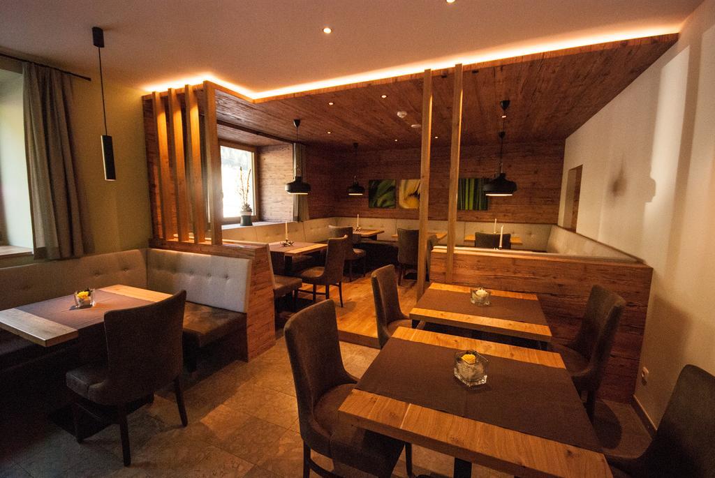 Hotel Loewe Dolomites San Candido Esterno foto