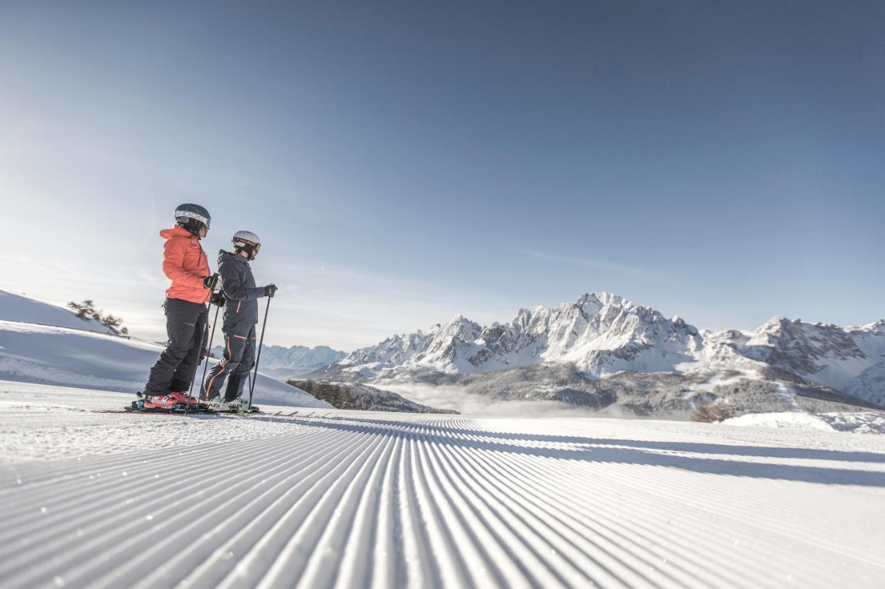 Hotel Loewe Dolomites San Candido Esterno foto