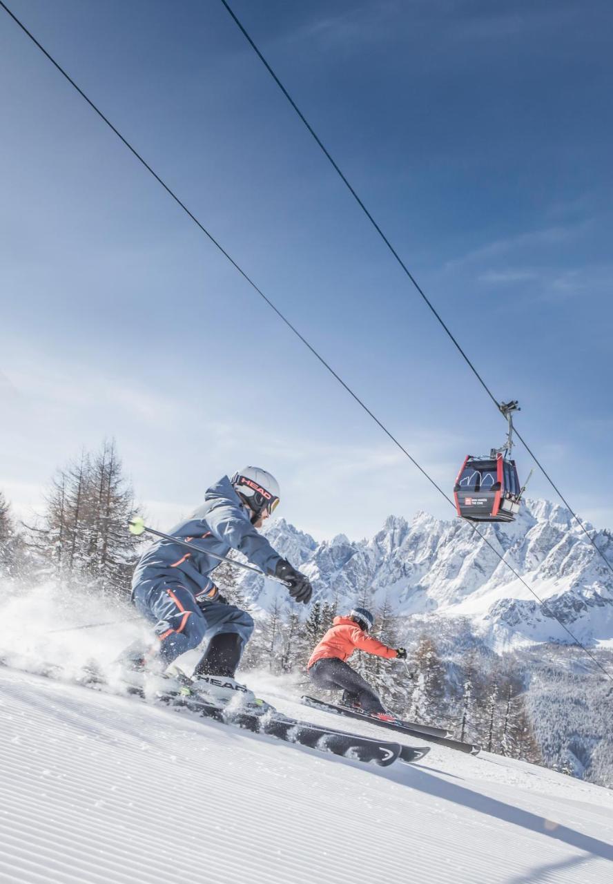 Hotel Loewe Dolomites San Candido Esterno foto