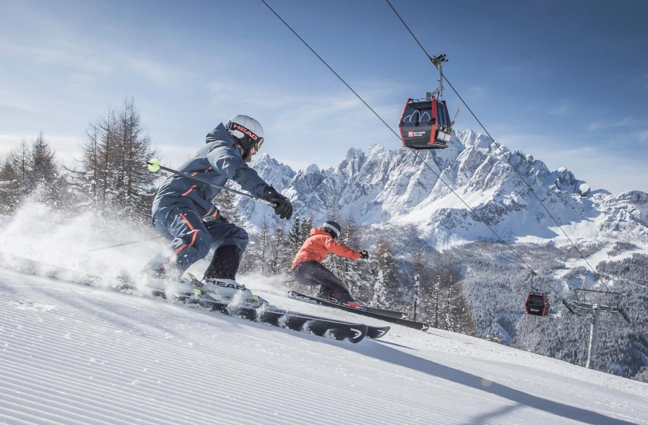 Hotel Loewe Dolomites San Candido Esterno foto