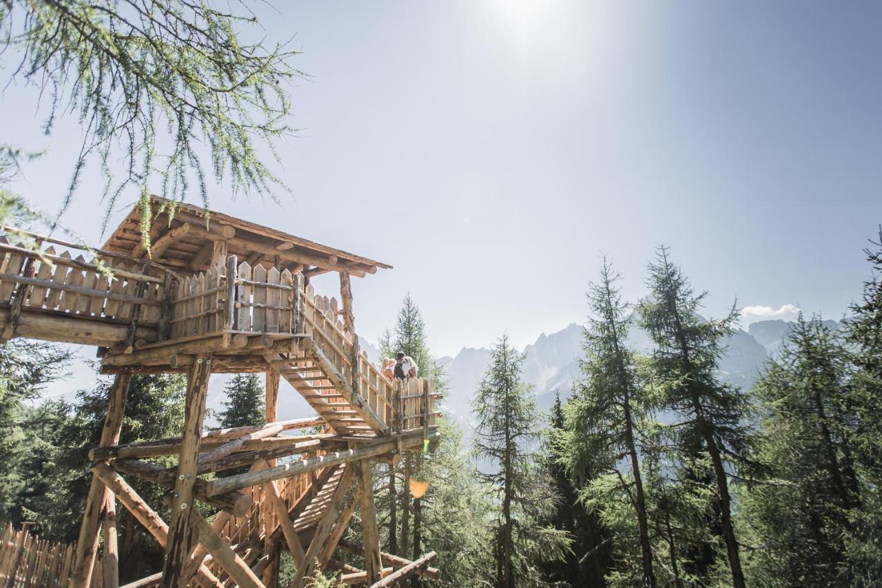 Hotel Loewe Dolomites San Candido Esterno foto