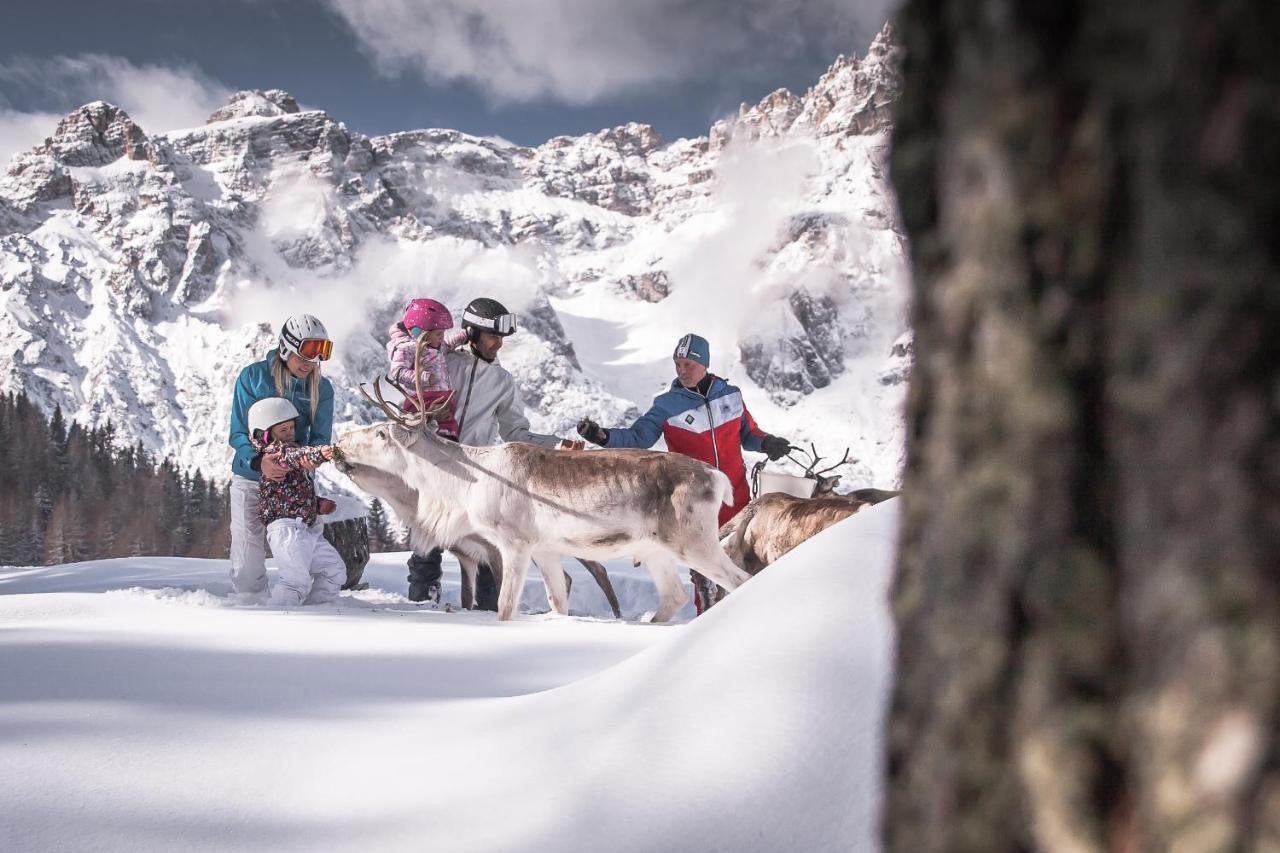 Hotel Loewe Dolomites San Candido Esterno foto