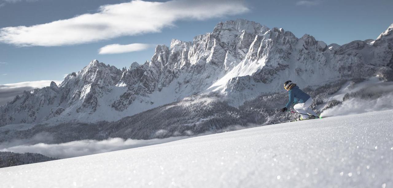 Hotel Loewe Dolomites San Candido Esterno foto