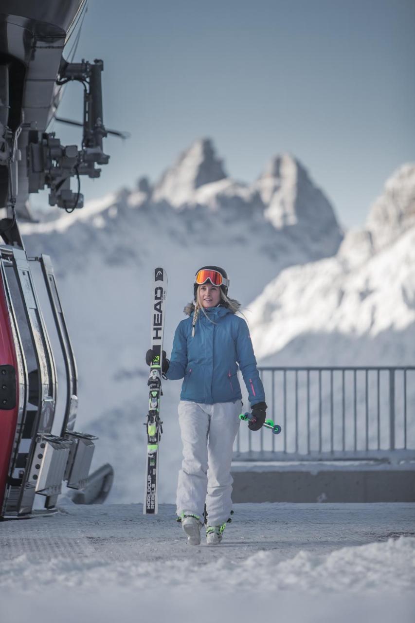 Hotel Loewe Dolomites San Candido Esterno foto
